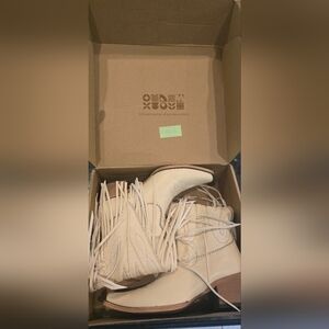 Stylish Cream Fringe Cowboy Boots